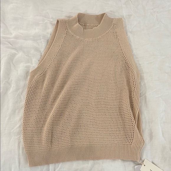 Beige Knit sweater tank top - Picture 6 of 12